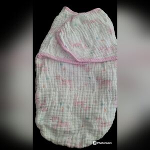 Baby swaddle